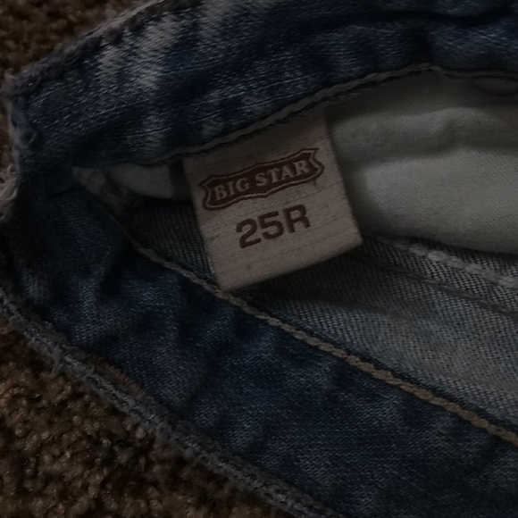 Shorts - Picture 2 of 5